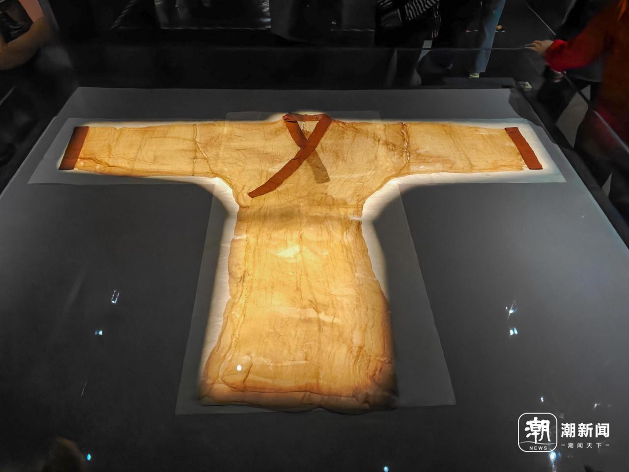 文化中国行·长江之歌丨爱美妆、是吃货的“千年睡美人”辛追，还藏着什么你不知道的秘密？--新蓝网