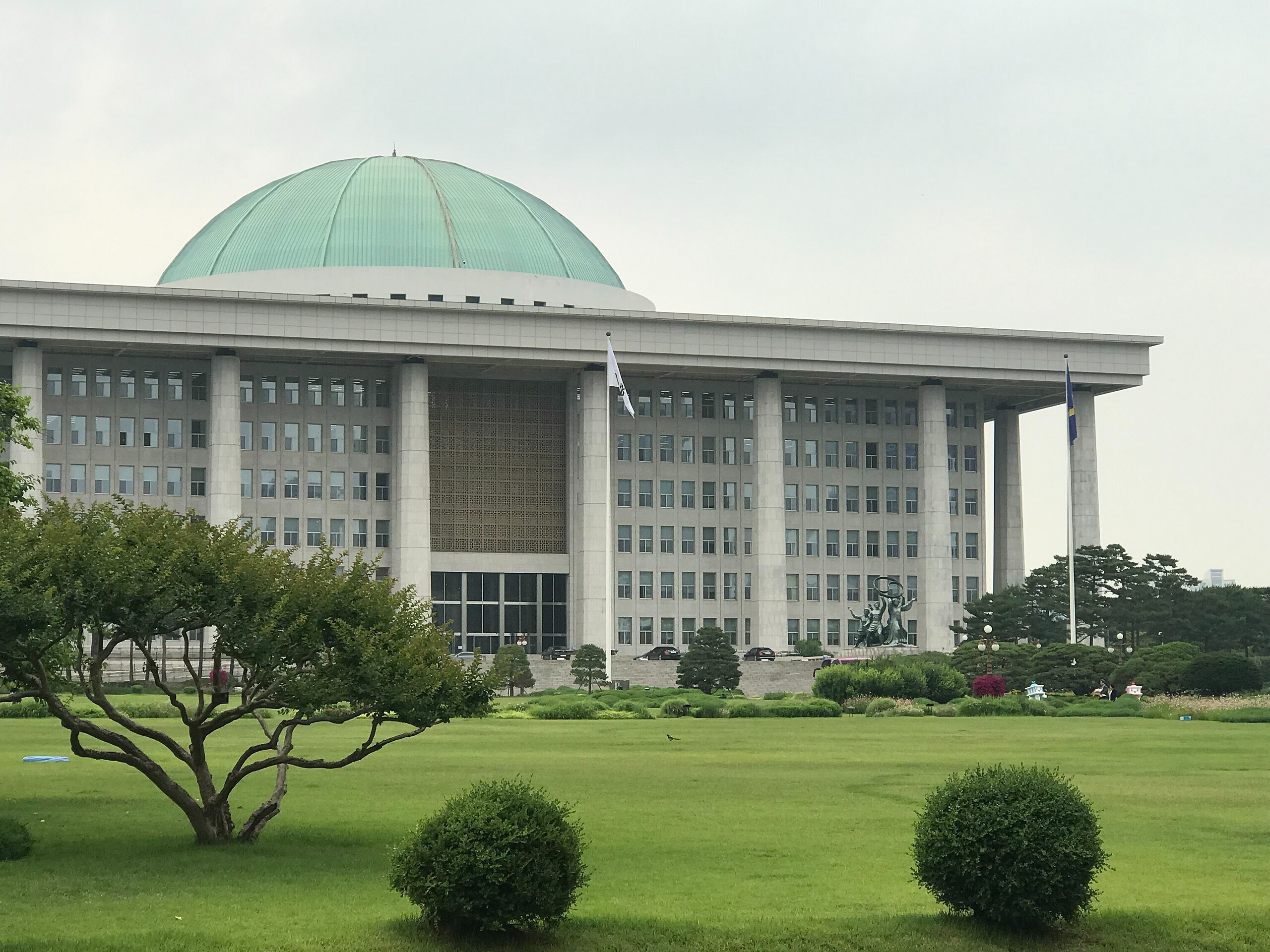 尹锡悦弹劾案今日进入法庭辩论阶段，将聚焦哪些争论点？--新蓝网