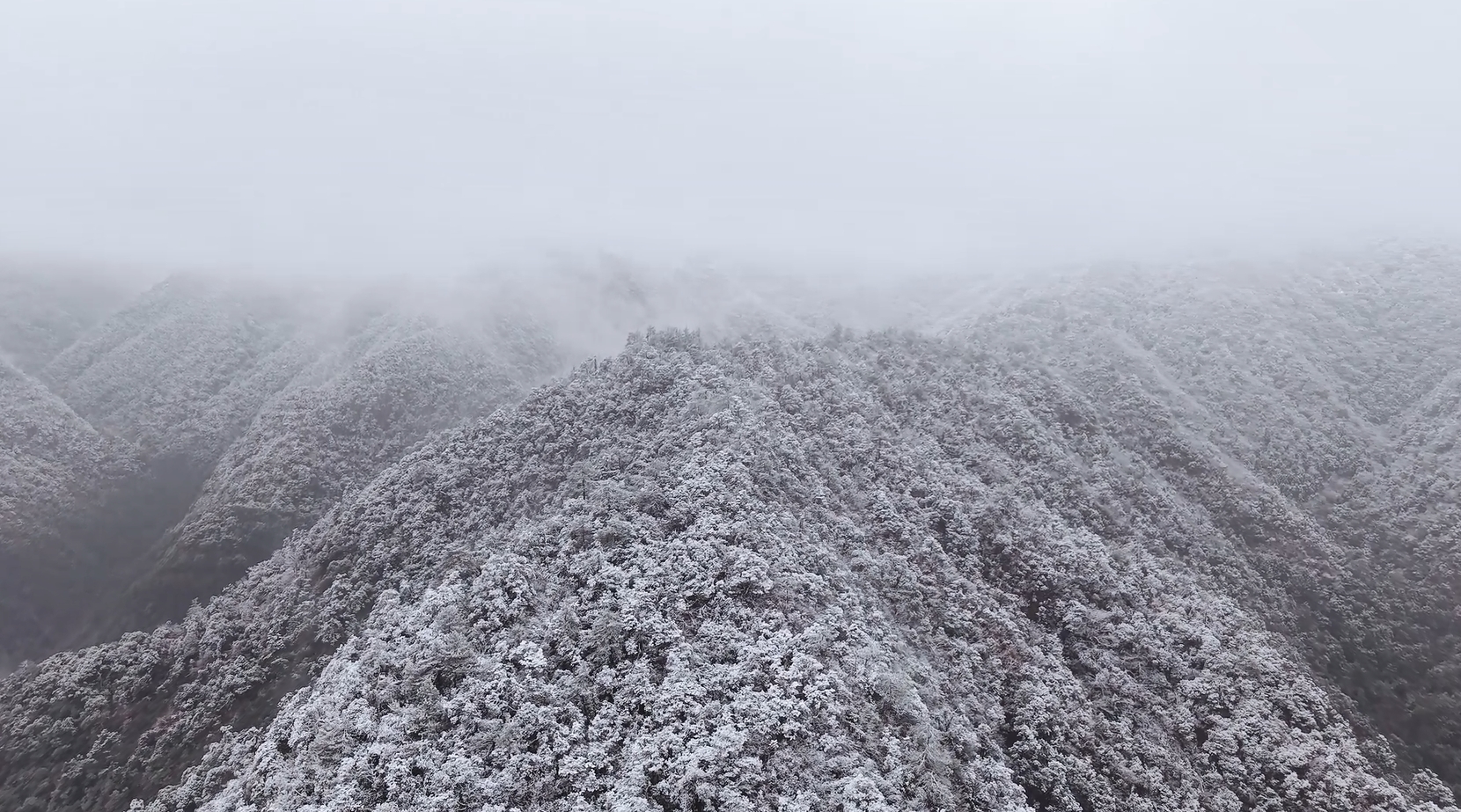 浙江超绝雪景大PK 浙江人也有自己的“冰雪大世界”--新蓝网