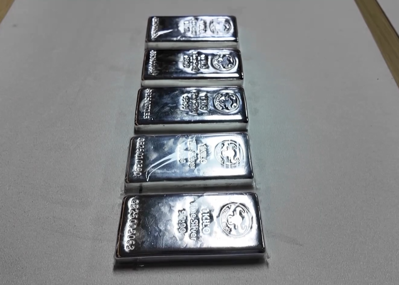 国际银价首次突破每盎司80美元--新蓝网