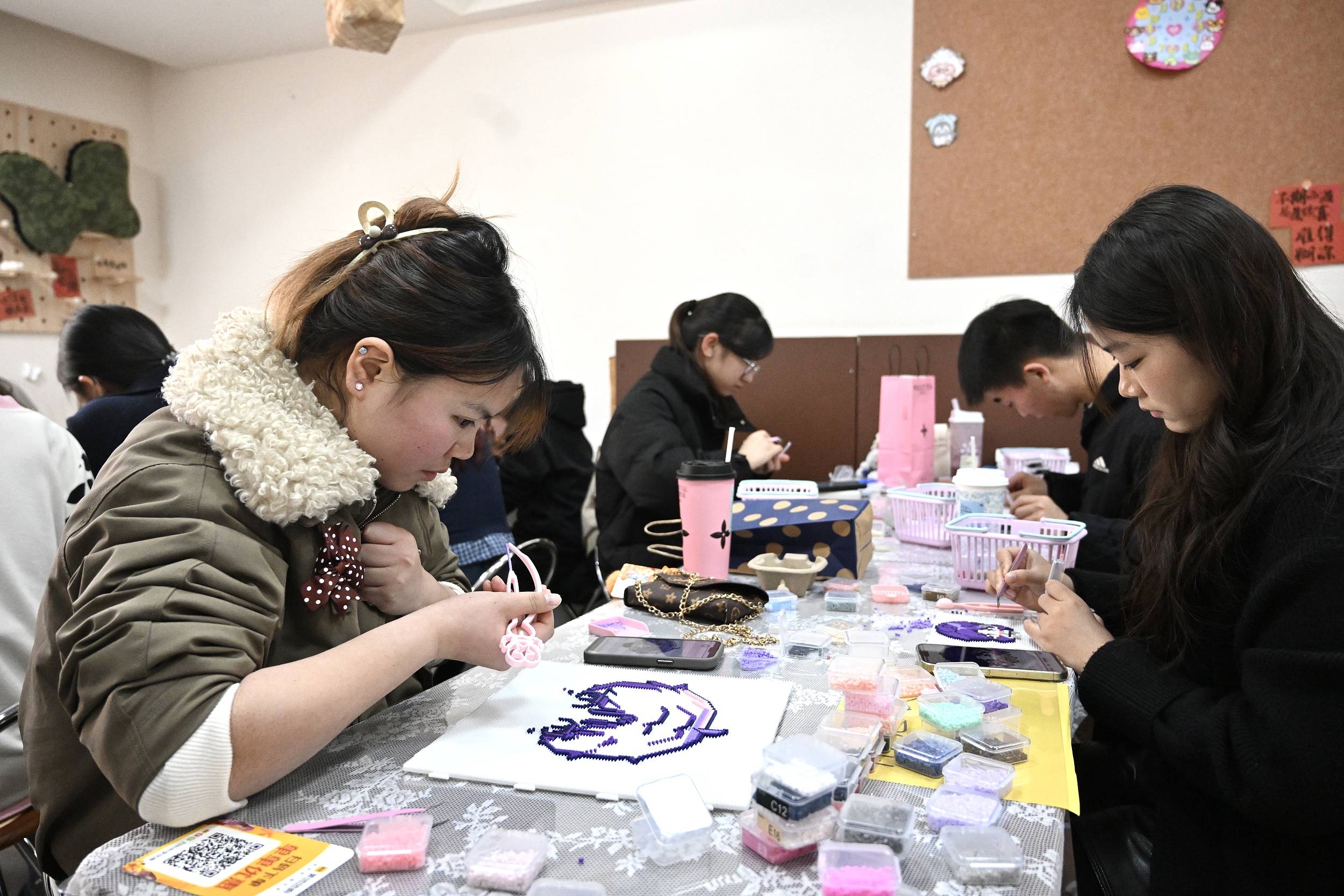中国蓝观察丨春节“拼豆”消费指数级增长指尖经济催生新年俗(图4)