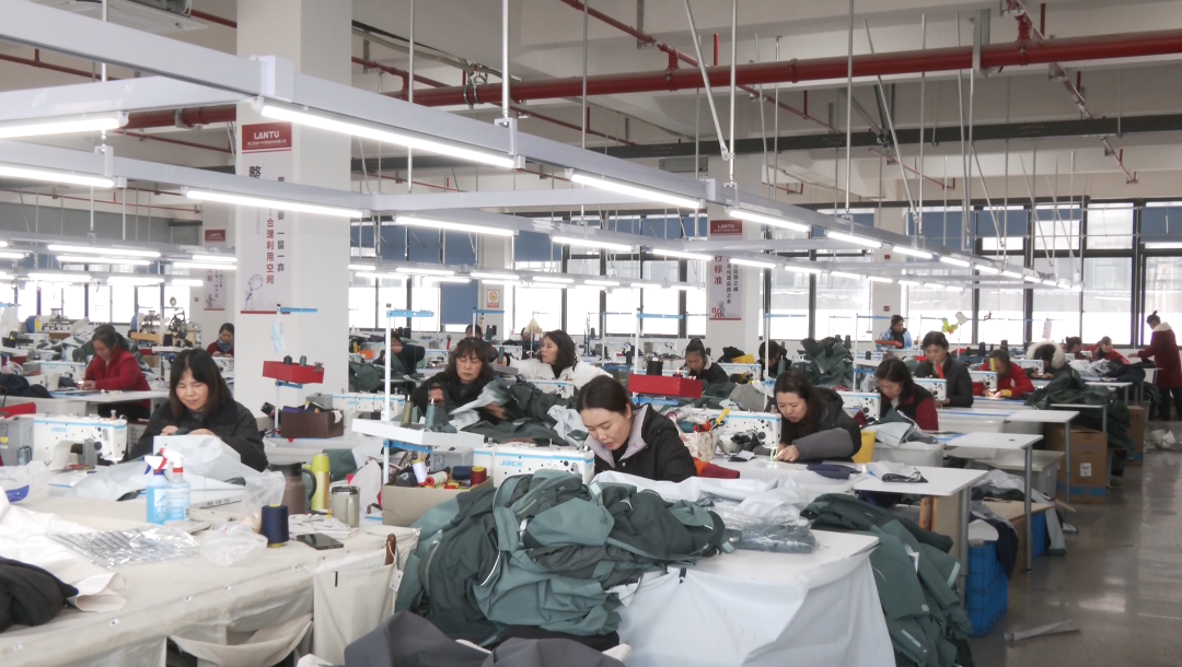 中国蓝观察丨冲锋衣防晒服或迎来涨价浙江上下游企业如何承压谋变(图5)