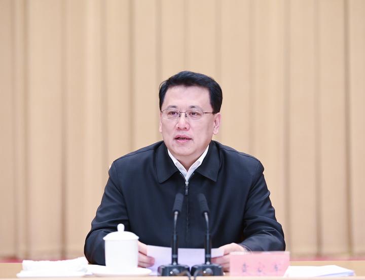 12月7日下午，全省双拥工作总结暨模范退役军人表彰大会在杭州举行，省委书记袁家军出席会议并讲话。