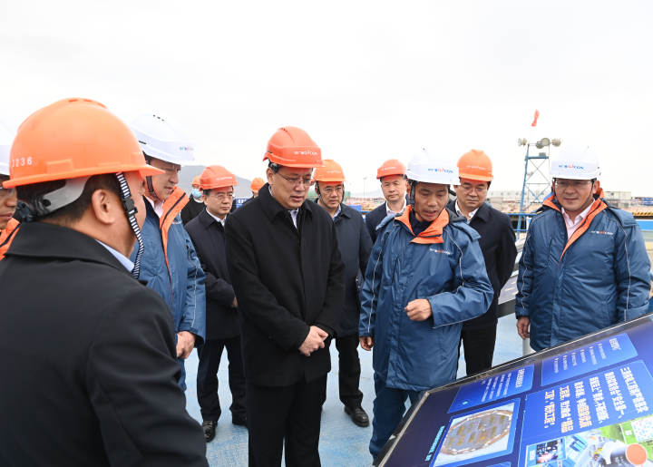  1月20日，省委书记、省人大常委会主任袁家军赴三澳核电项目现场，考察一号核岛项目建设进展情况。