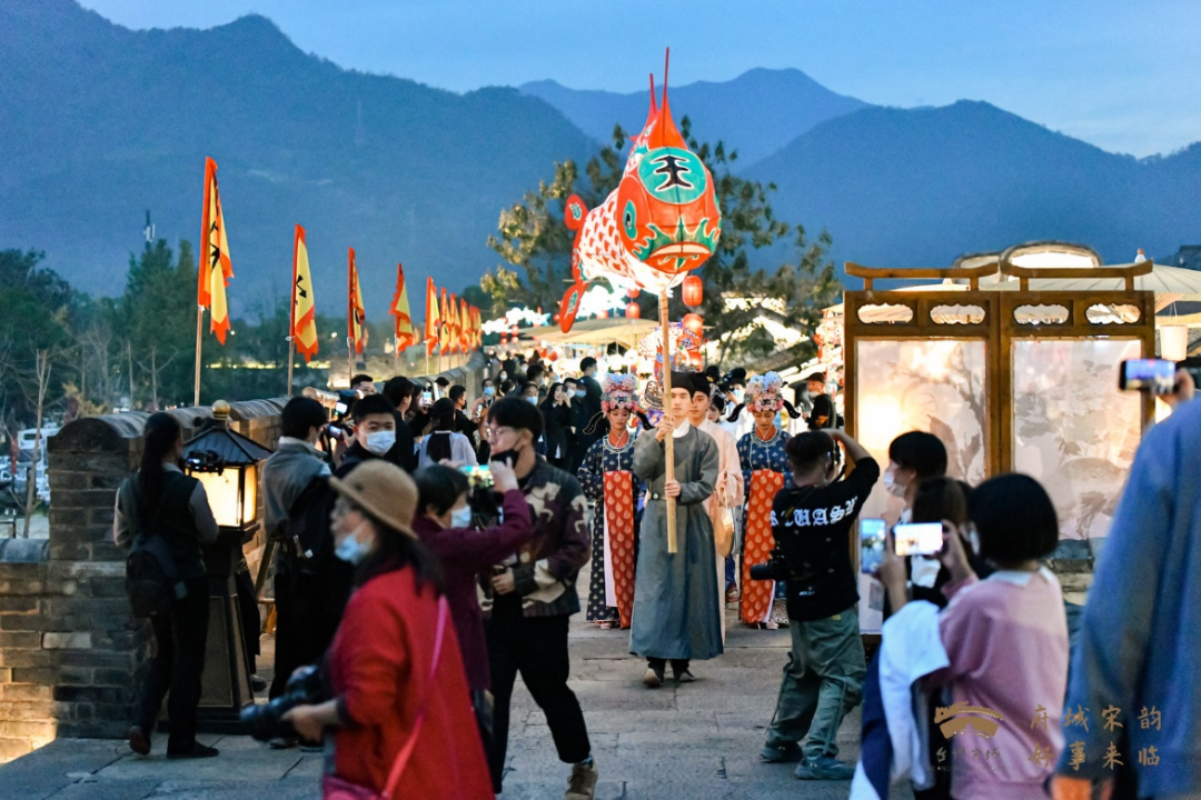 中國藍觀察丨從浙江文旅十大煙火市集出爐看我們需要怎樣的夜經濟