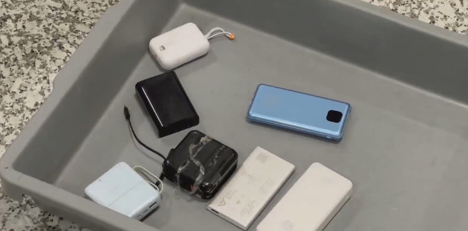 機場沒收大批有問題Powerbank
